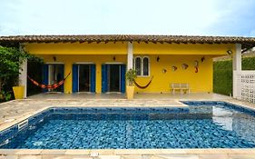 Pé na Areia com Piscina e Churrasqueira - 2 suítes